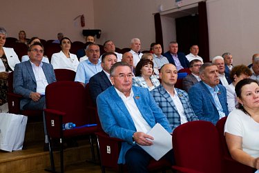 Сократить количество чиновников и повысить эффективность управления